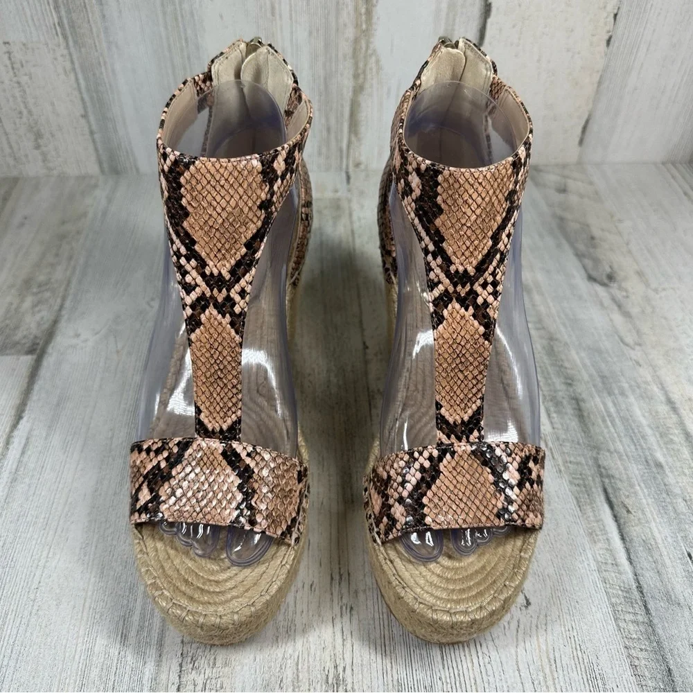 Kenneth Cole Women's Olivia T-Strap Espadrille‎ Sandals Snake Print New
